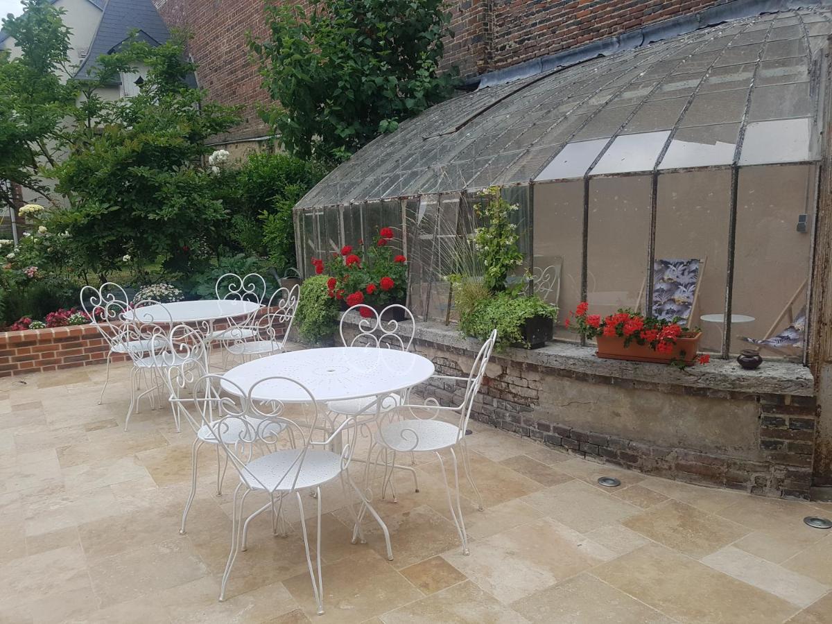 Le Clos Saint-Germain Rugles Exterior photo